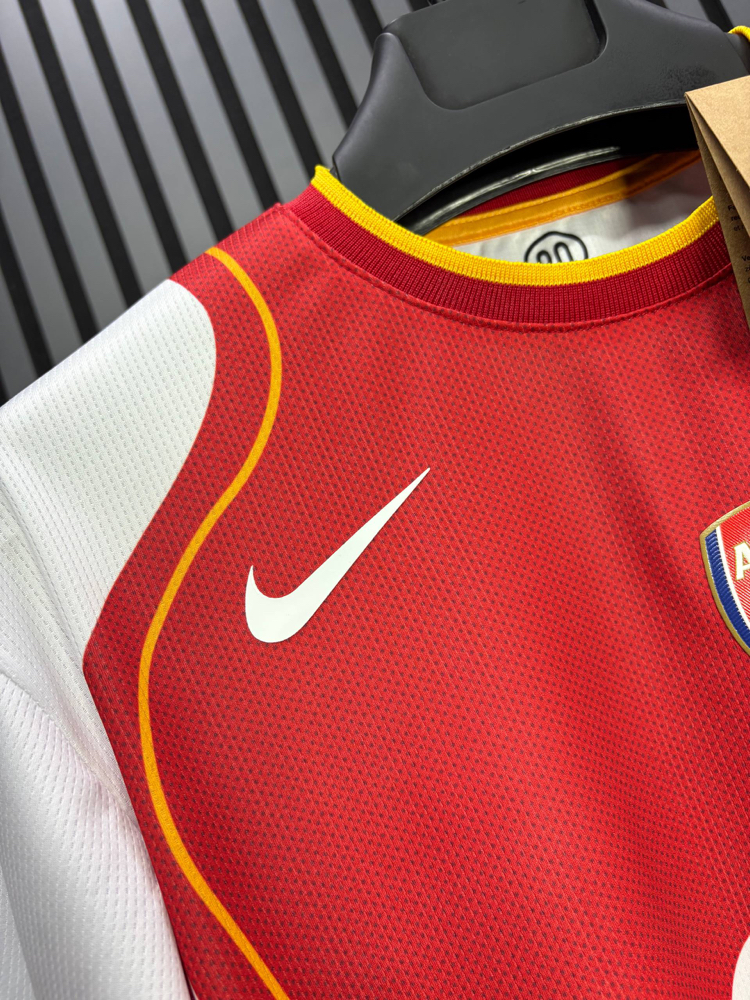 Dennis Bergkamp #10 | Arsenal 2004 Retro Forma