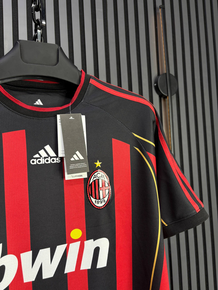 İsimsiz AC Milan Retro Forma – Bwin Sponsor