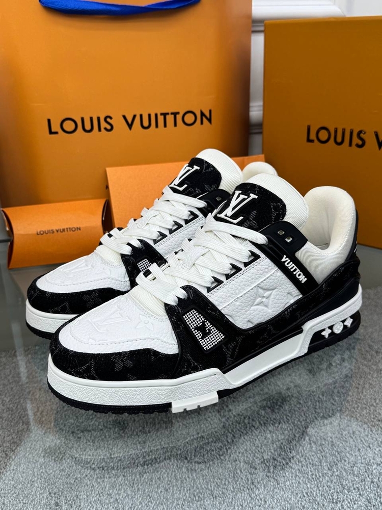 Louis Vuitton Premium