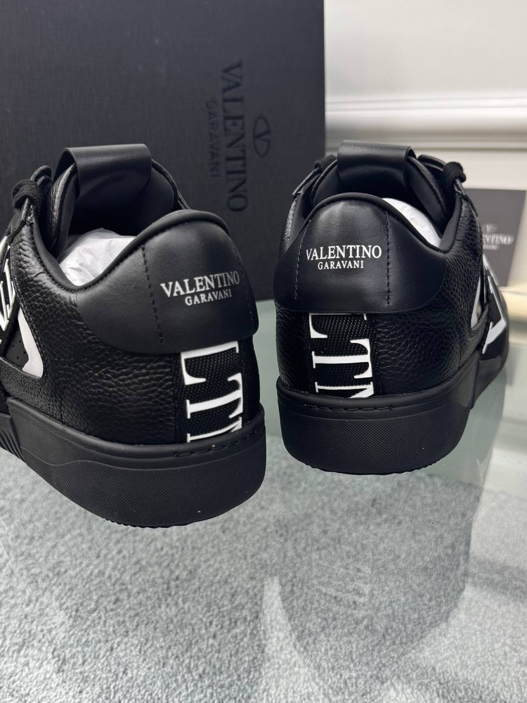 Valentino Garavani İthal Premium Siyah