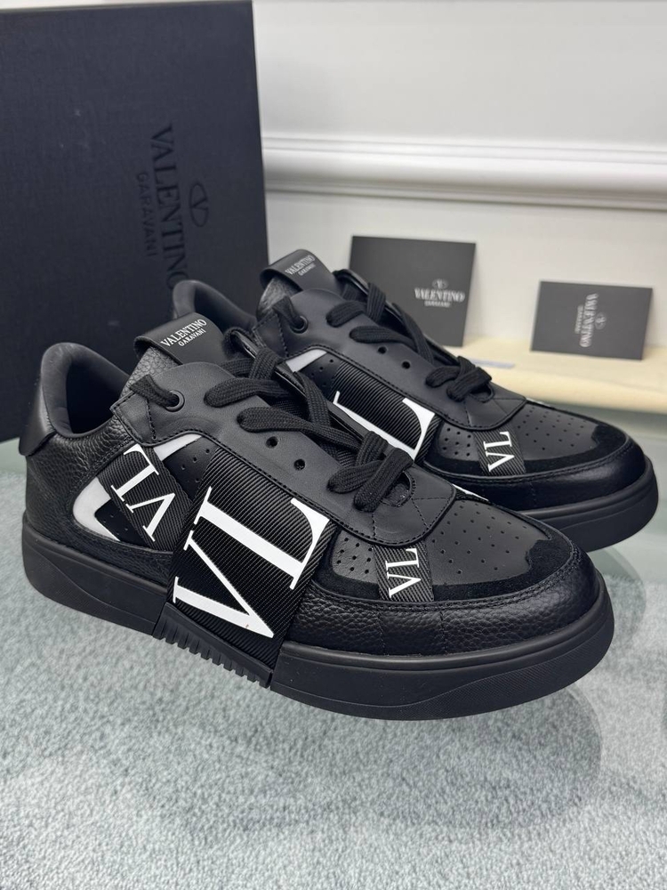 Valentino Garavani İthal Premium Siyah