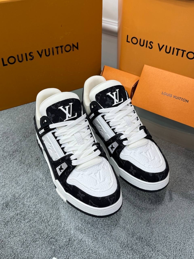 Louis Vuitton Premium