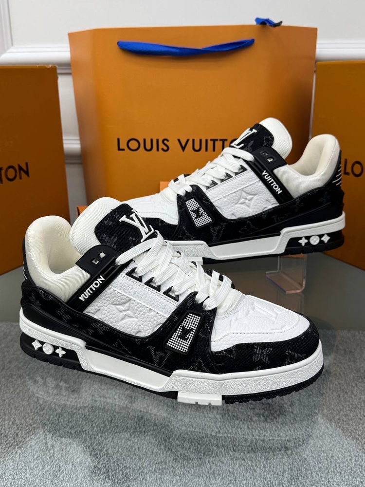 Louis Vuitton Premium