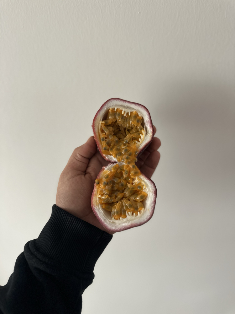 Dalından Taze Pasiflora(Çarkıfelek) Meyvesi 1 KG
