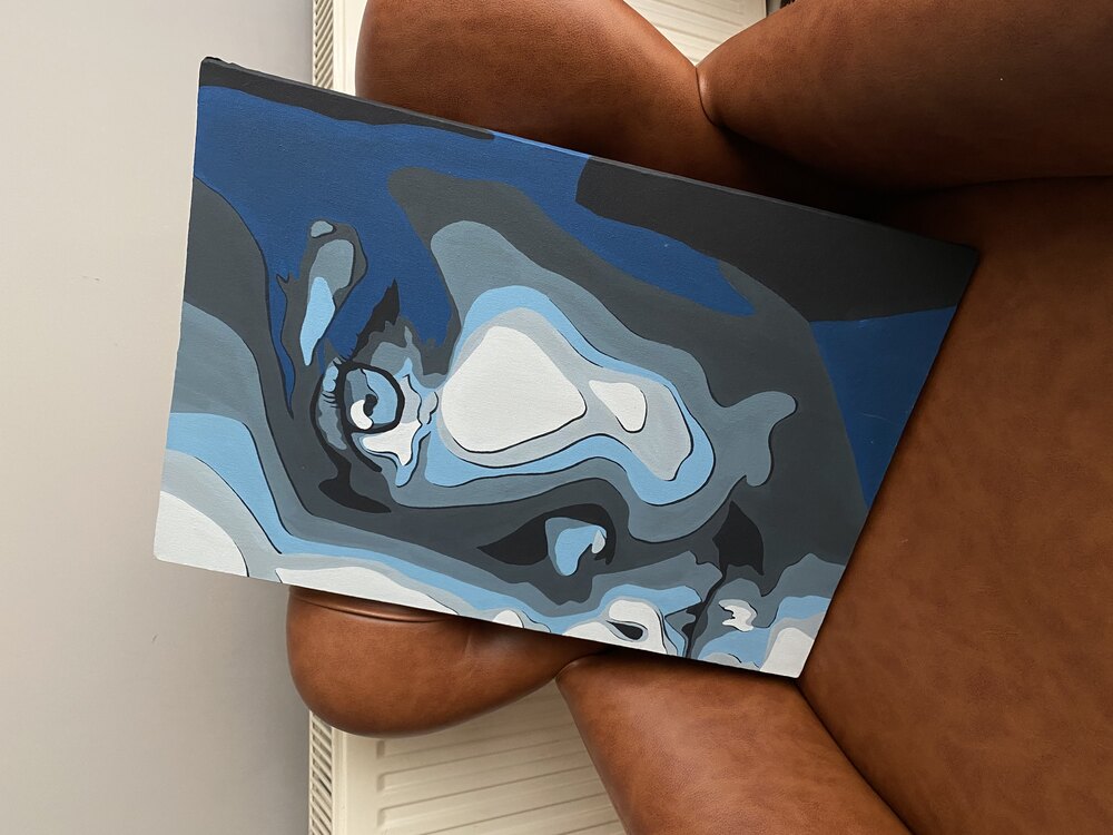 //