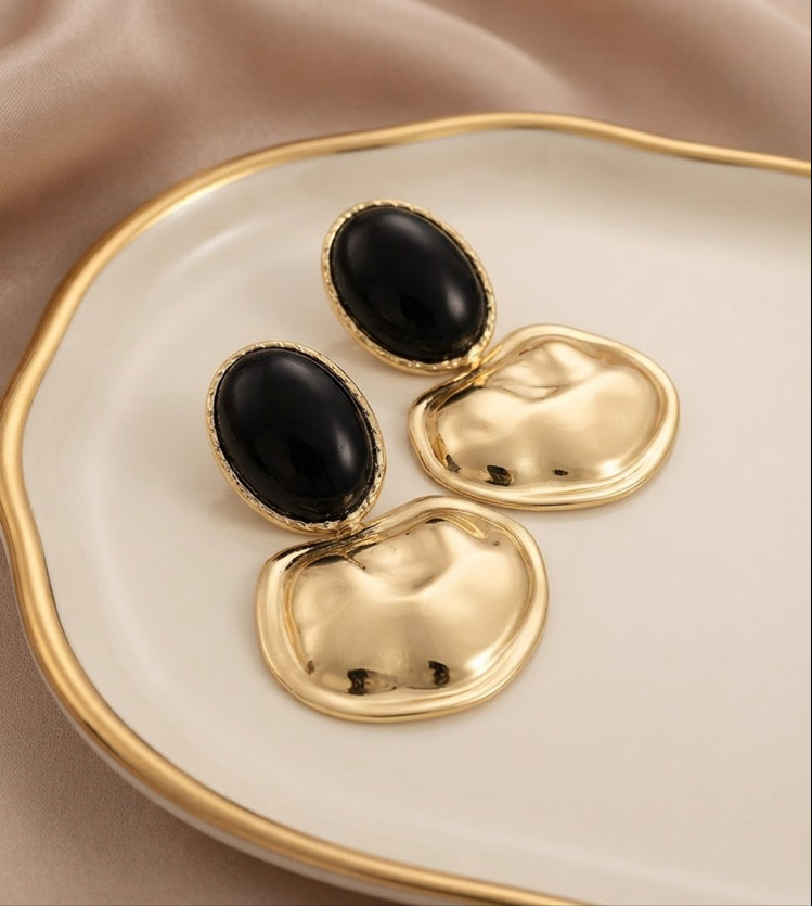 Siyah gold marka küpe