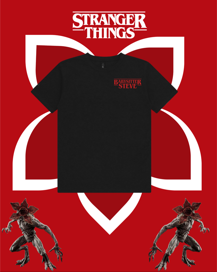 Babysitter Steve siyah tshirt