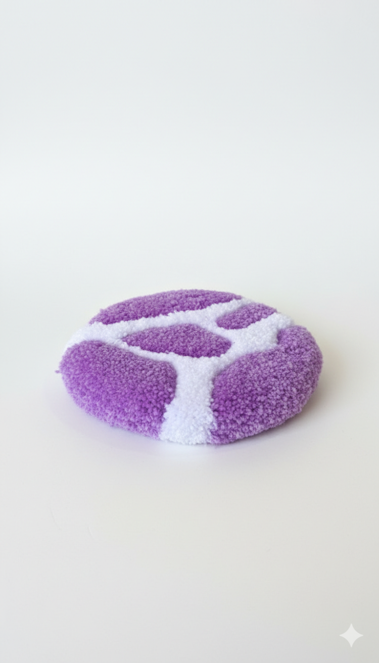 El Yapımı Mor İnek Desenli Yuvarlak Tufting Dekor (10 cm)