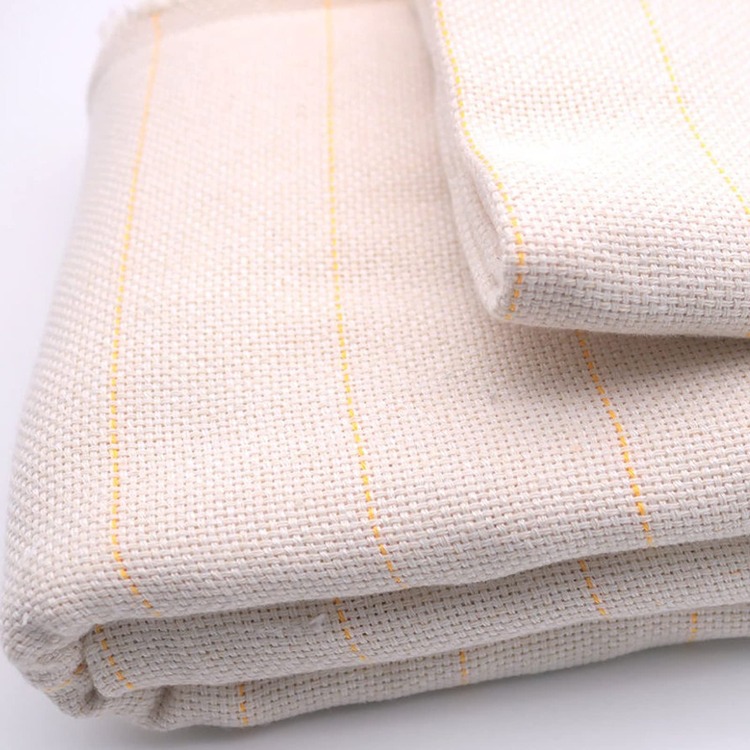 Tufting Kumaşı 1.7 m Ende (Keşiş Bezi)
