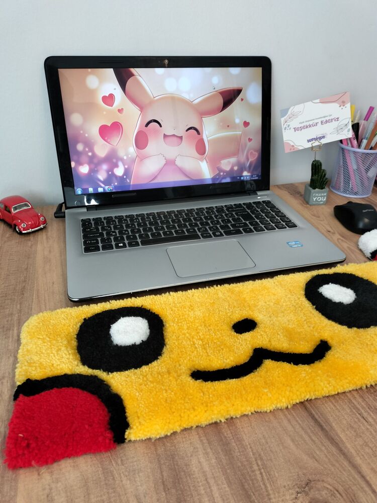 Pikachu Tufting Klavye Halısı