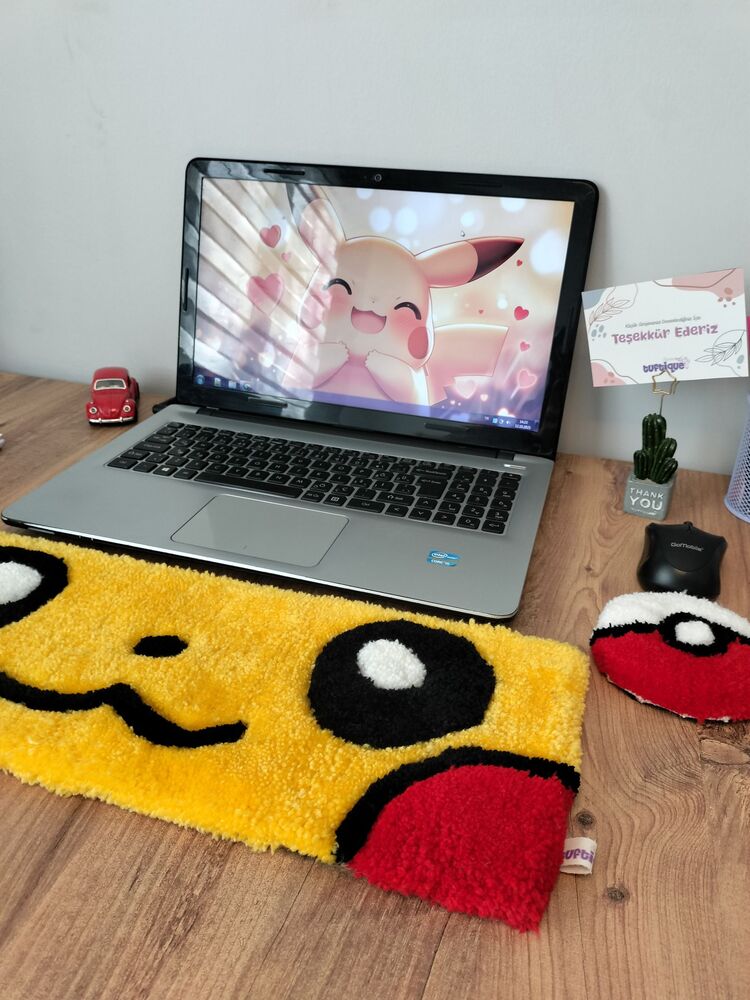 Pikachu Tufting Klavye Halısı