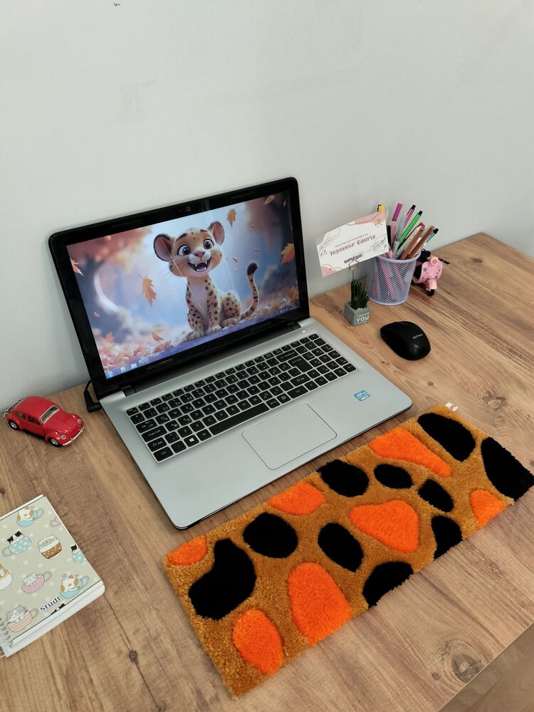 Leopar Desenli Tufting Klavye Halısı✨
