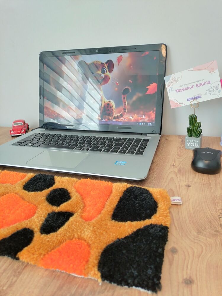 Leopar Desenli Tufting Klavye Halısı✨