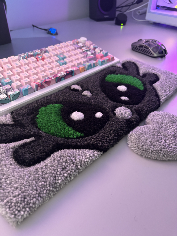 Toothless Keyboard Rug