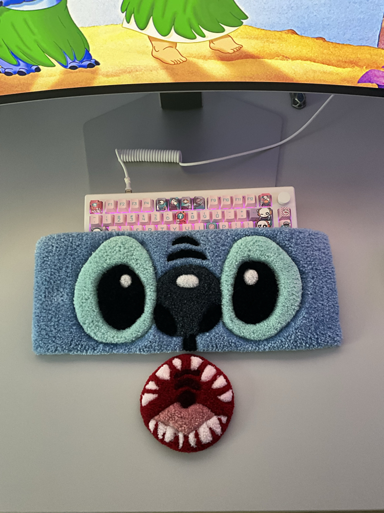 Stitch keyboard rug