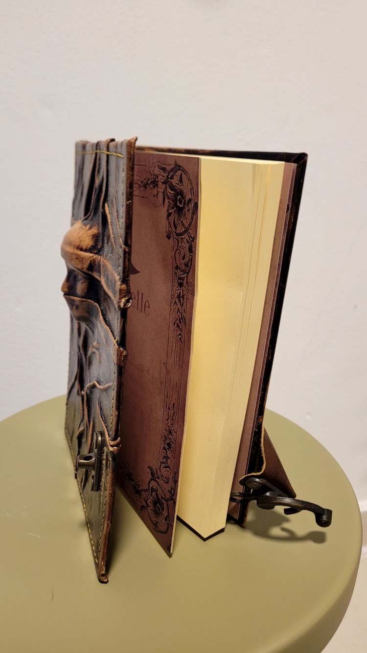 3 Boyutlu Deri Defter Sessiz Çığlık Ap-002