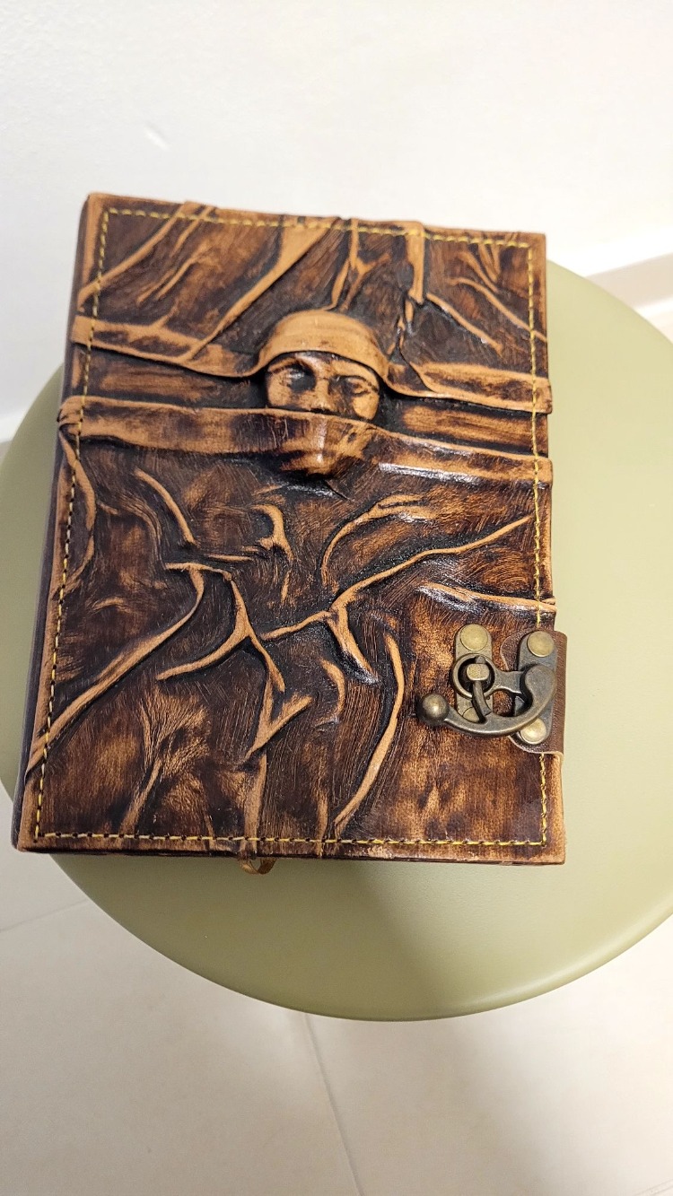 3 Boyutlu Deri Defter Sessiz Çığlık Ap-002