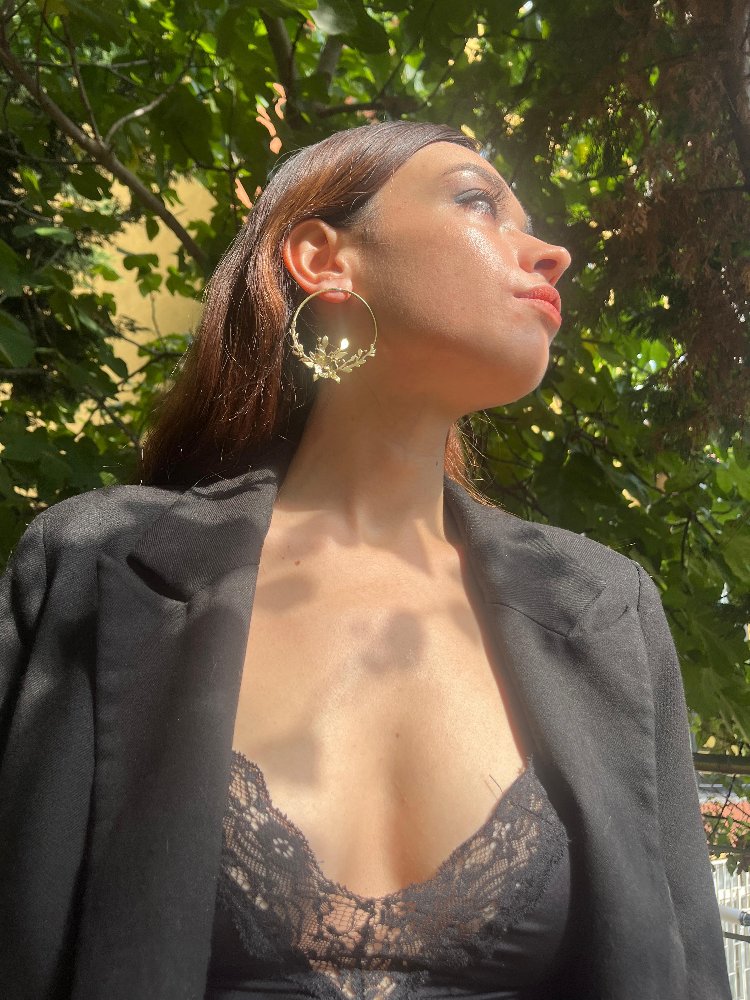 Fleur Heykelsi Halka Küpe
