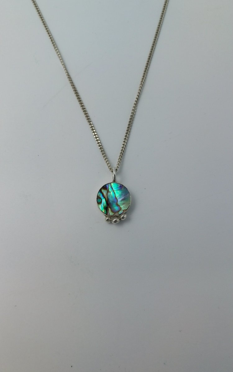 Okyanus Sedefi (Abalone Shell) 925 Ayar Gümüş Kolye – Doğal Taşlı & El Yapımı