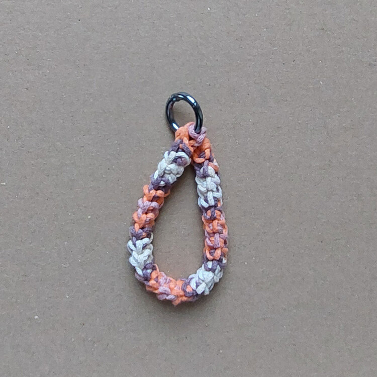 Backbone Keychain - Turuncu