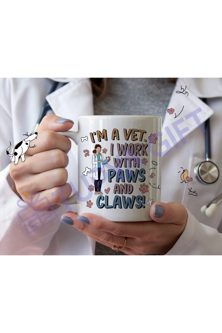 Im a Vet. I Work With Paws and Claws! Seramik Kupa