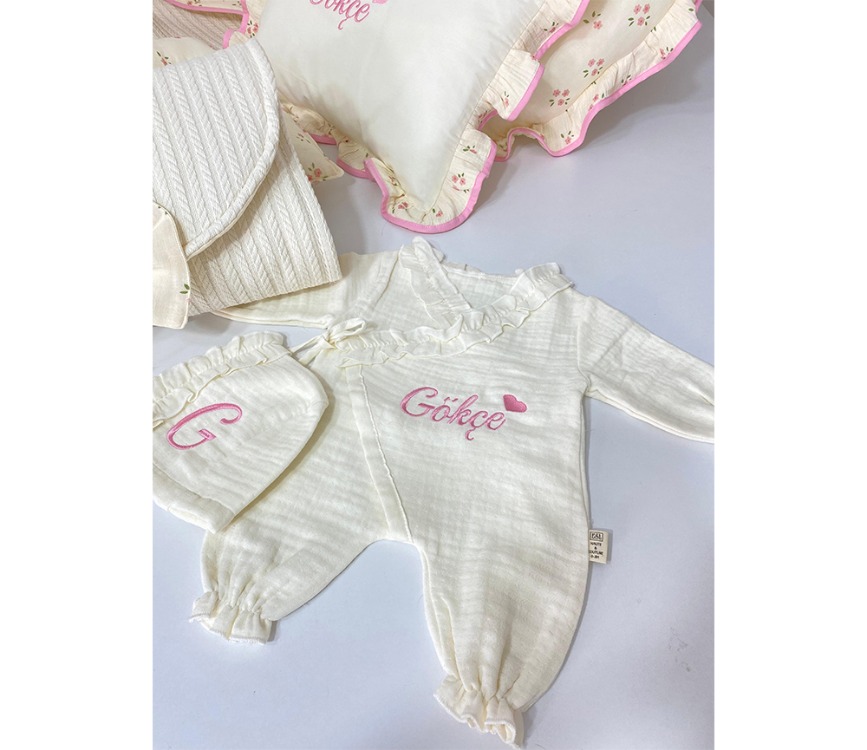 84) Bebek Yenidoğan İsimli Çiçekler Müslin 6 Lı Set