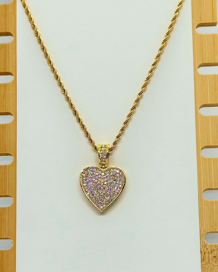  Büyük kalp zirkon taşlı çelik gold kolye 