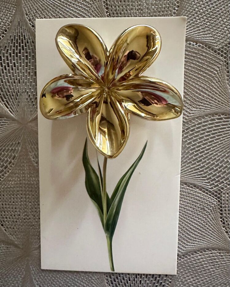Gold Renk Lotus Toka