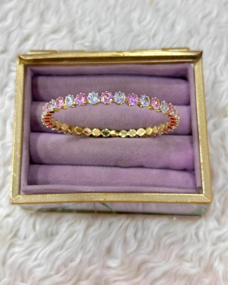 Pembe Taşlı Gold Bileklik