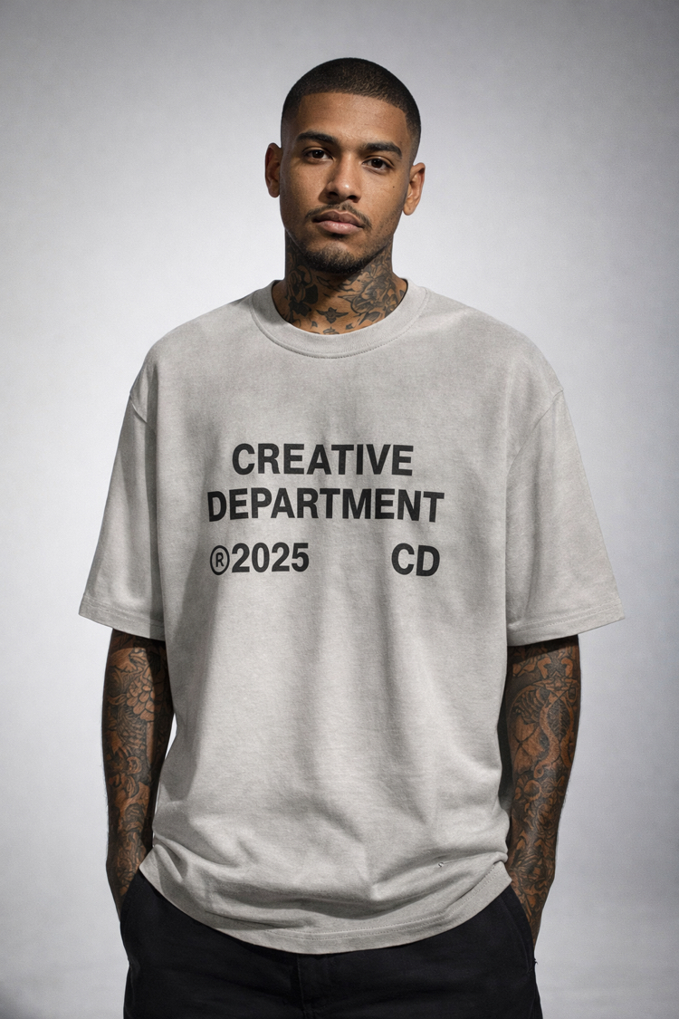 CREATIVE DEPARTMENT – Ekru Pistole Sprey Ön Baskı Oversize T-Shirt