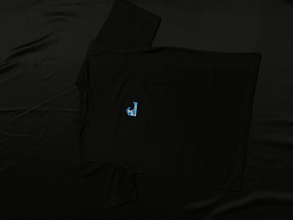Minimal Dalga İşlemeli Oversize T-shirt