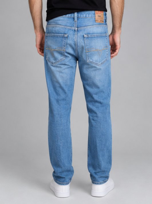 Açık Mavi Rahat Kesim Denim Jean 