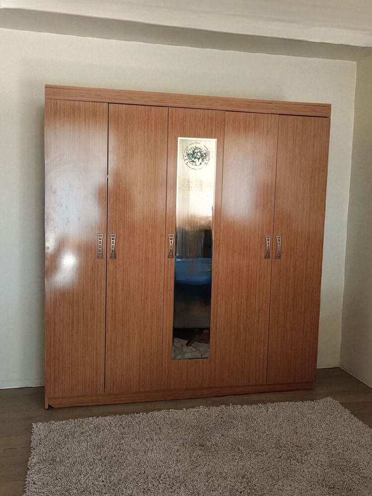5 Kapılı Büyük Elbise Dolabı