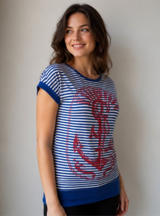 Çizgili Çapa Desenli Kadın T-Shirt