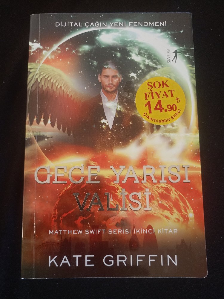 Gece Yarısı Valisi Fantastik Kitap