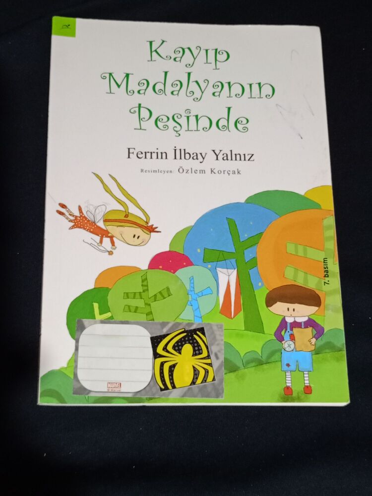 Kayıp Madalyanın Peşinde - Çocuk Kitabı