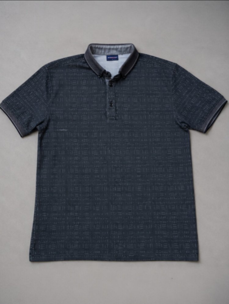 Koyu Gri Desenli Polo Yaka T-Shirt