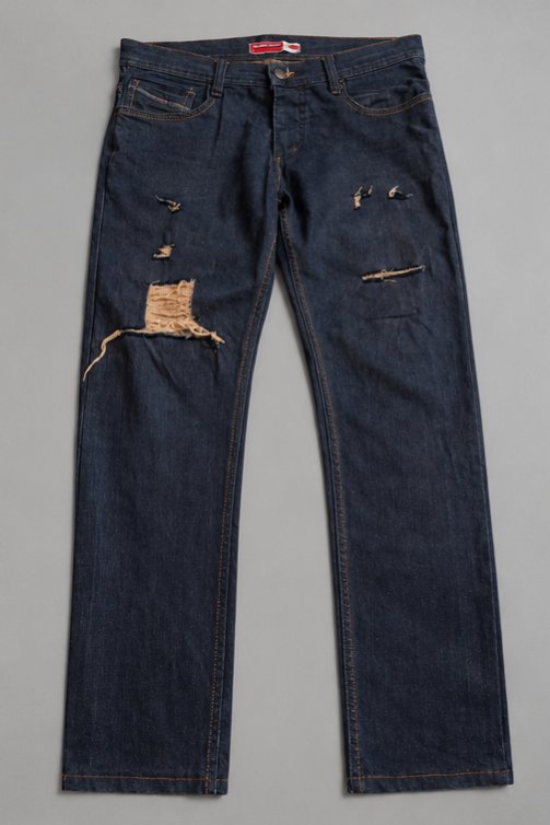 Rahat Kesim Yırtık Denim Jean 