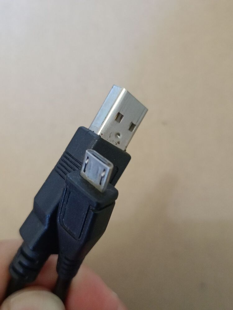 Reeder Siyah USB Telefon Şarj Kablosu