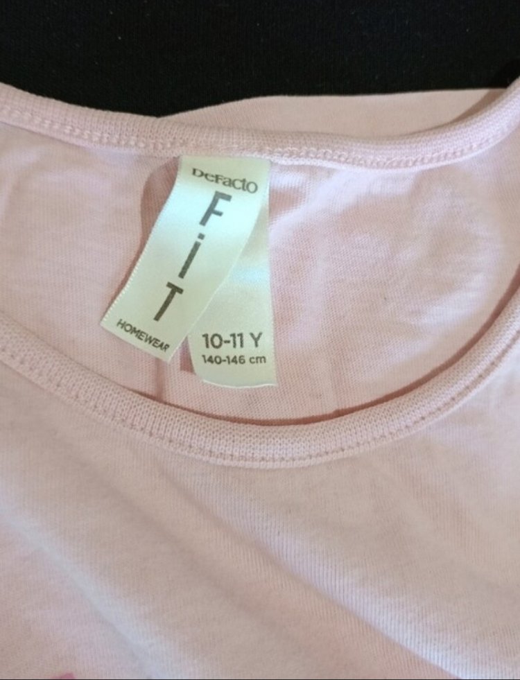 Pembe Renk Kedi Baskılı T-shirt