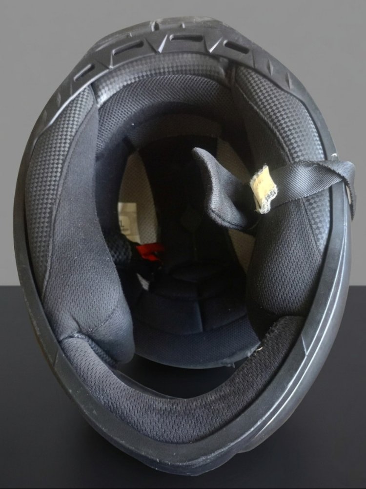 LSS Virtue Mat Siyah Hasarlı Kask