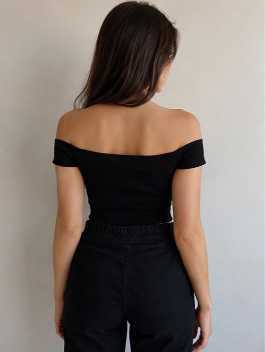 Kuşgözü Detaylı Bağcıklı Crop Bluz