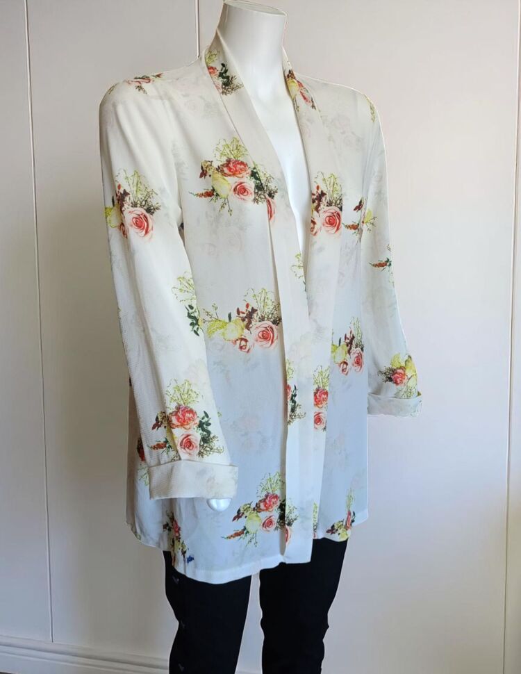 Çiçek Desenli Bohem Tarz Bluz/Kimono