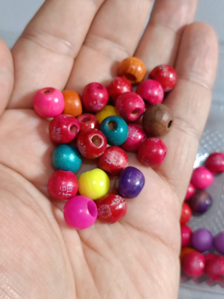 65 Adet Renkli Ahşap Delikli Boncuk-8mm