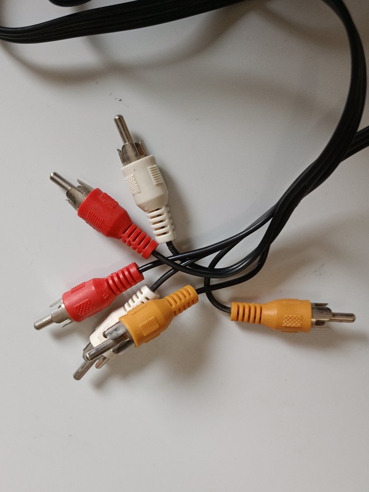 AV (3 RCA) Ses ve Görüntü kablosu 