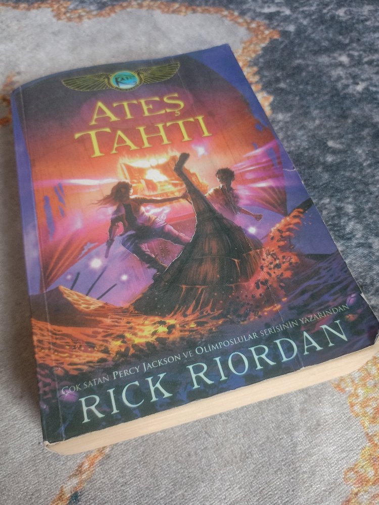 Ateş Tahtı Rick Riordan Kitabı