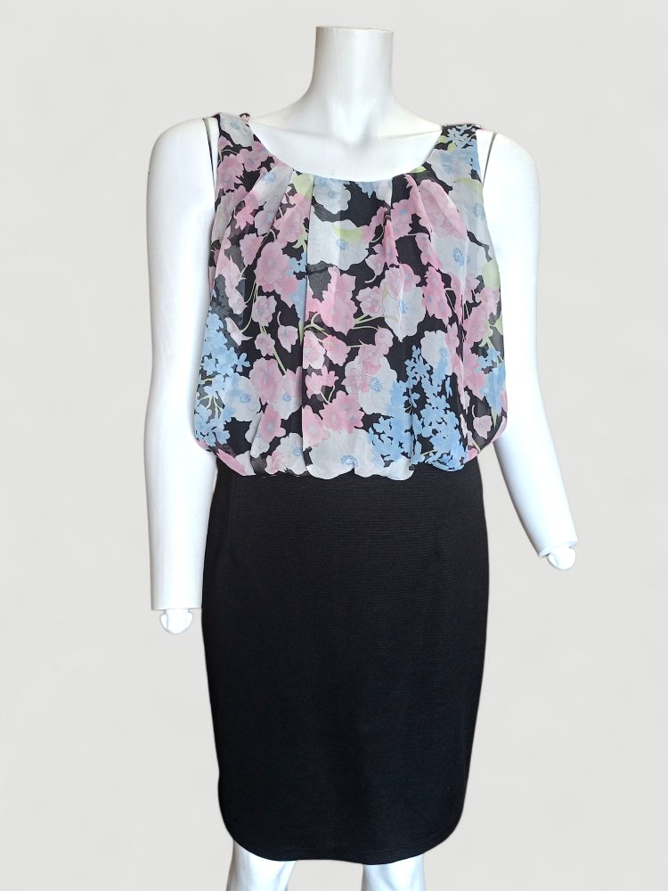 Pastel Tonlarda Çiçek Desenli Midi Elbise