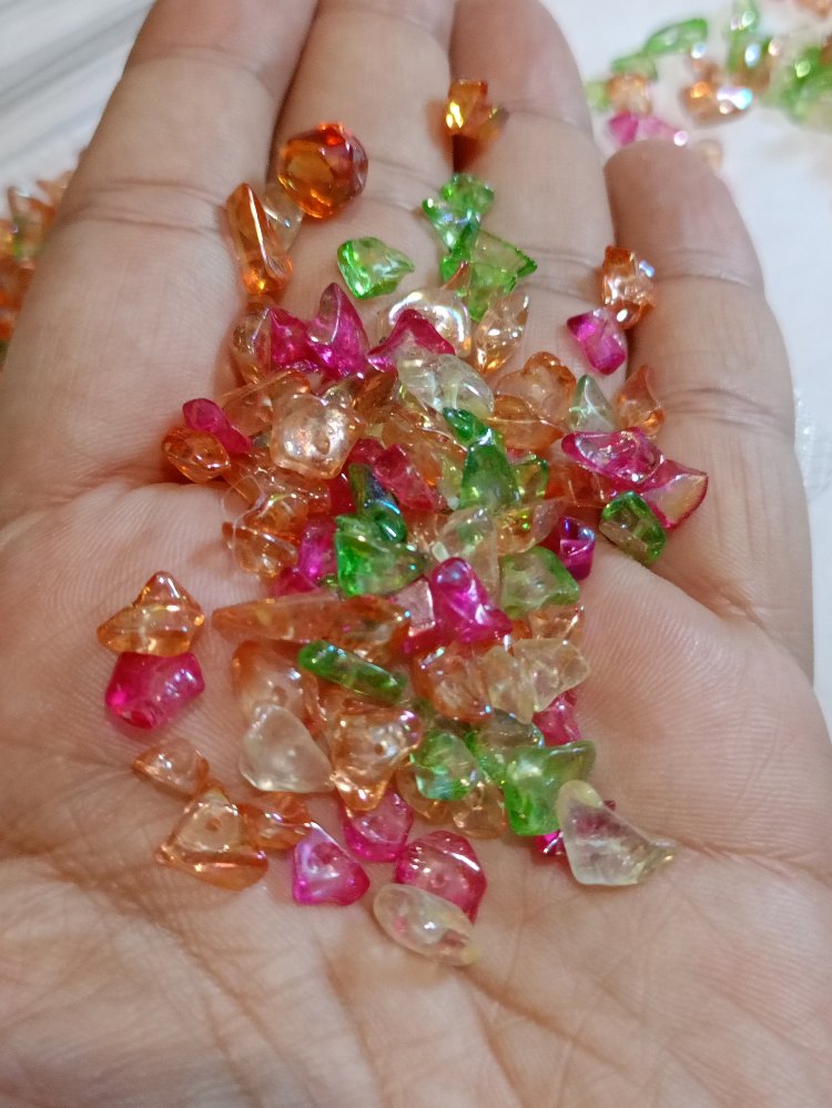 1 Paket Renkli Çakıl Boncuk