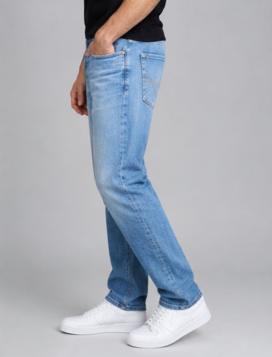Açık Mavi Rahat Kesim Denim Jean 