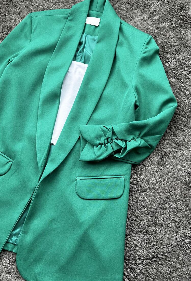 Şal Yaka Büzgü Kol Blazer Ceket